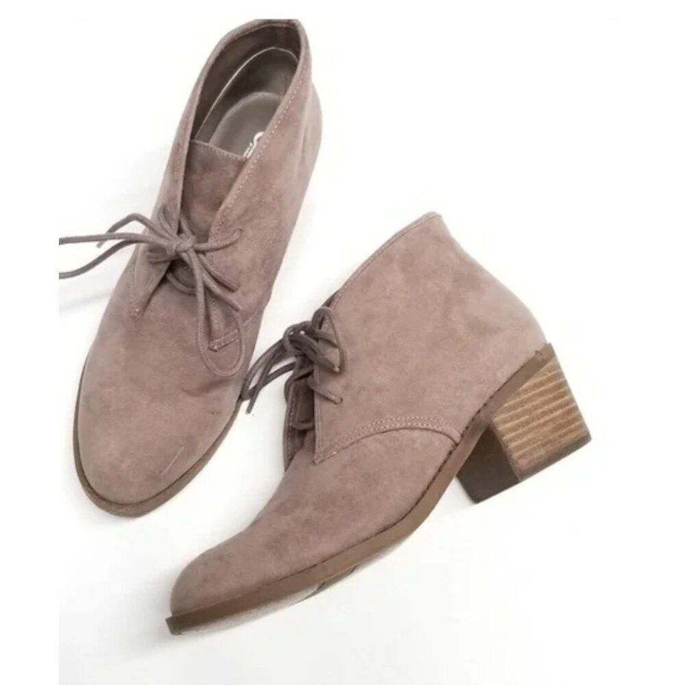 Carlos by Carlos Santana Graham Women Taupe Faux Suede Booties Size 8M